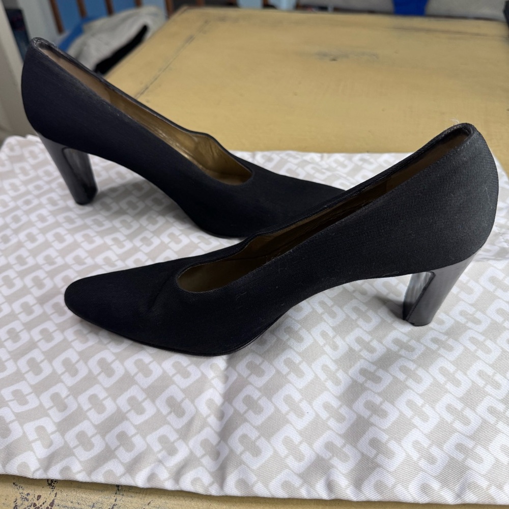 Yves Saint Laurent Black Heels - Picture 3 of 8